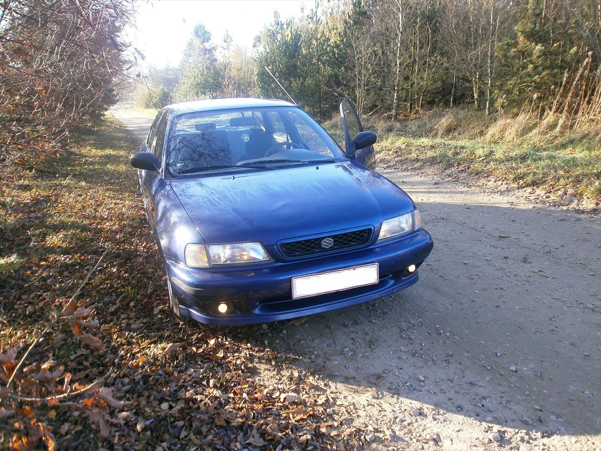Suzuki baleno. solgt billede 2