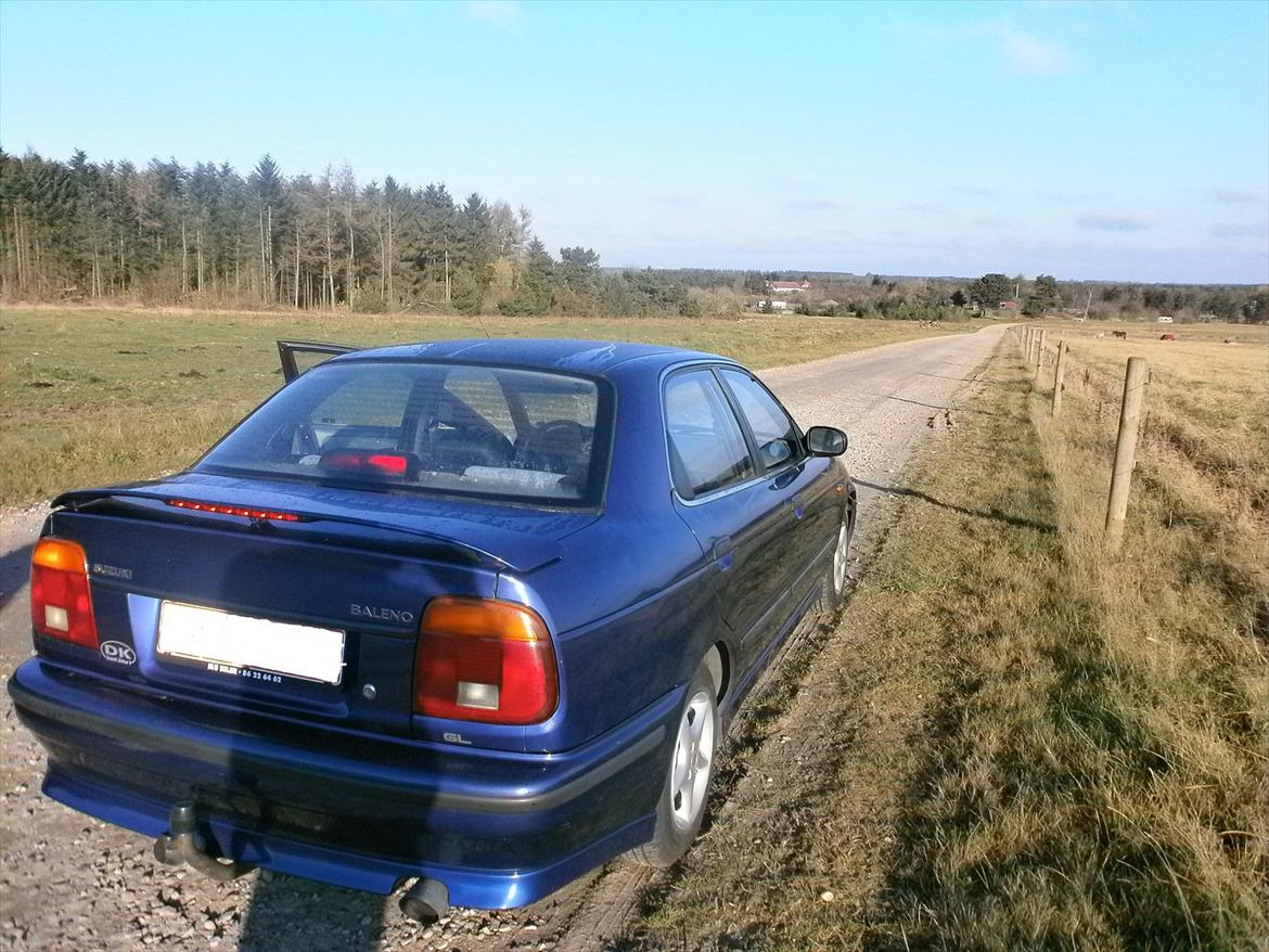 Suzuki baleno. solgt billede 15
