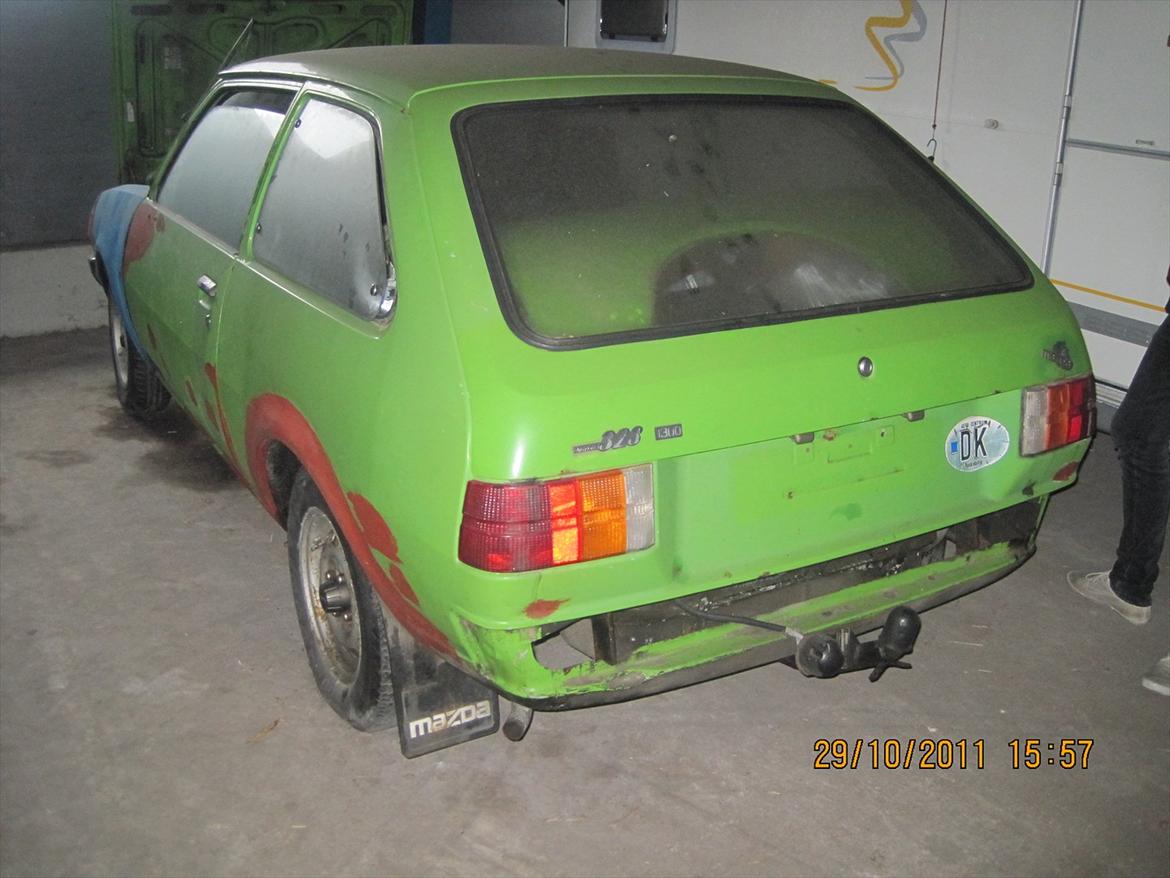 Mazda 323 billede 1