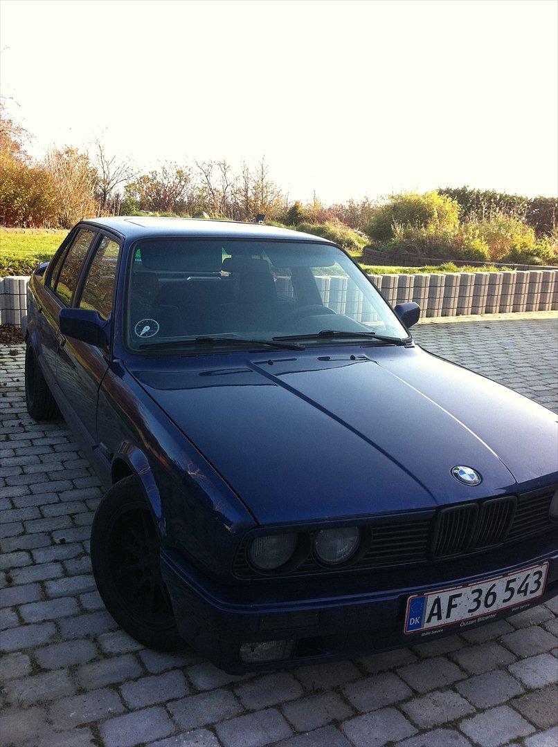 BMW 320i E30 billede 3