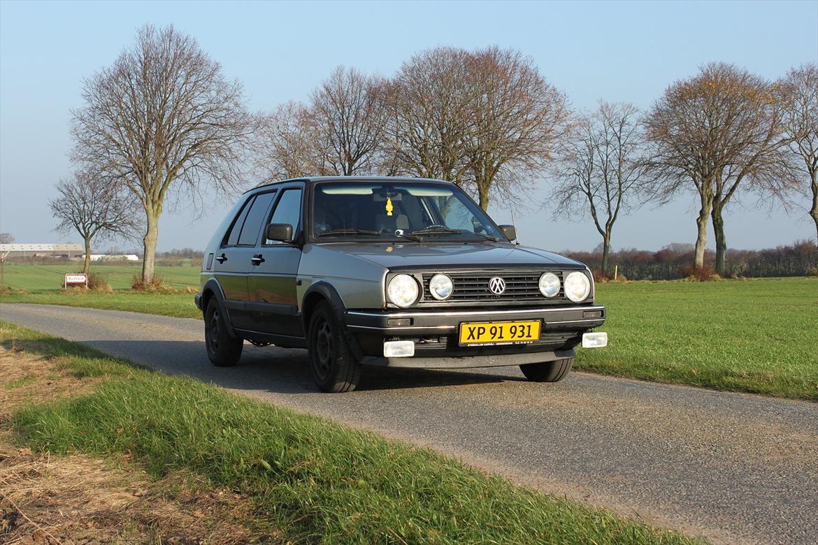 VW Golf ll 1.6 D "SOLGT" billede 3