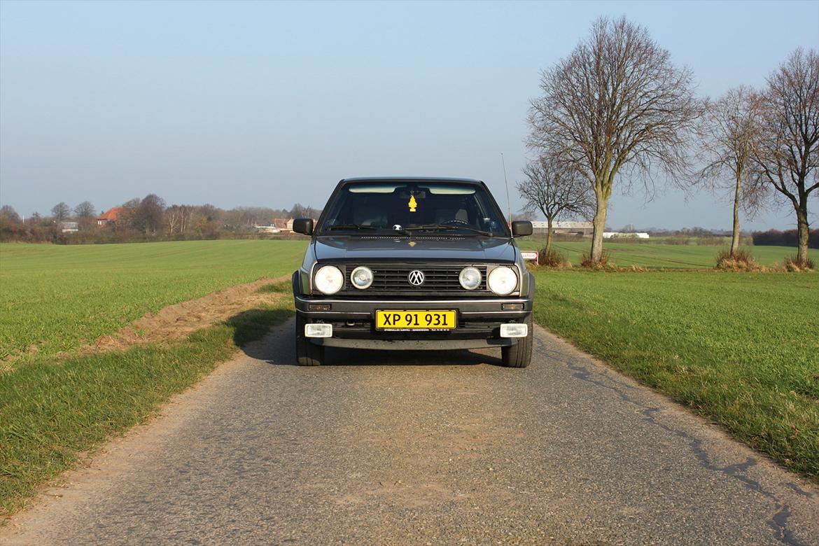 VW Golf ll 1.6 D "SOLGT" billede 4