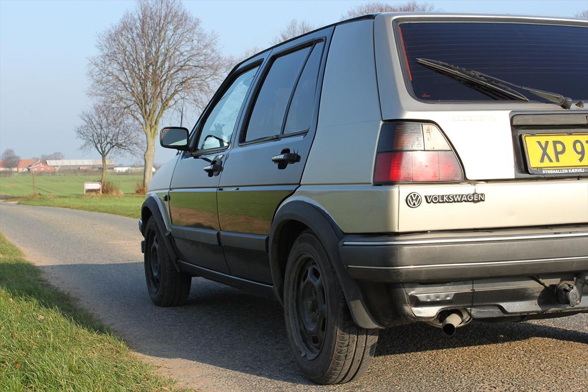 VW Golf ll 1.6 D "SOLGT" billede 13