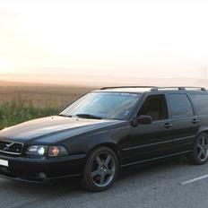 Volvo v70R awd