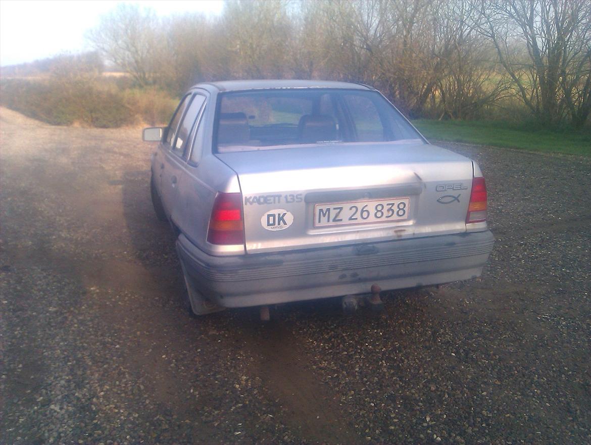 Opel Kadett E Sedan billede 9