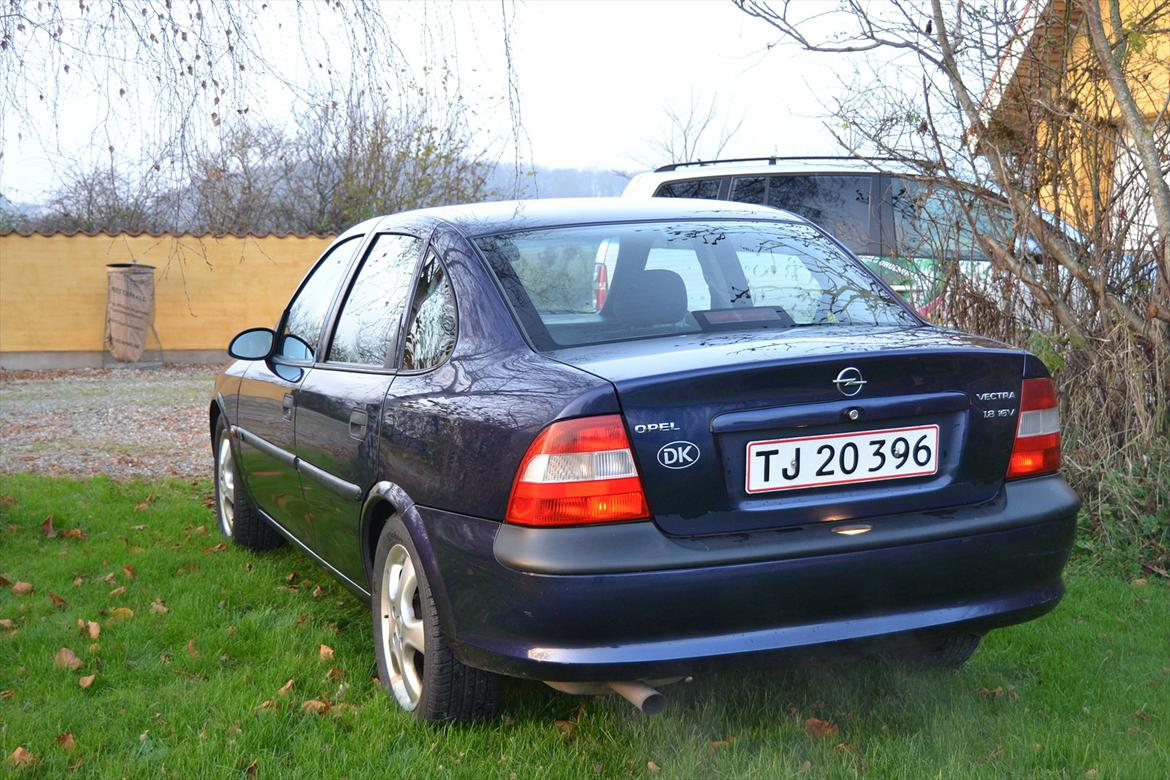 Opel Vectra B 1,8 16v Solgt. billede 5
