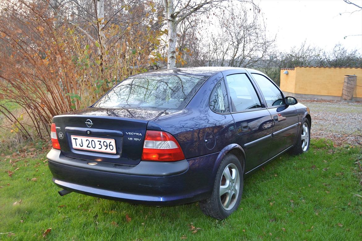 Opel Vectra B 1,8 16v Solgt. billede 6