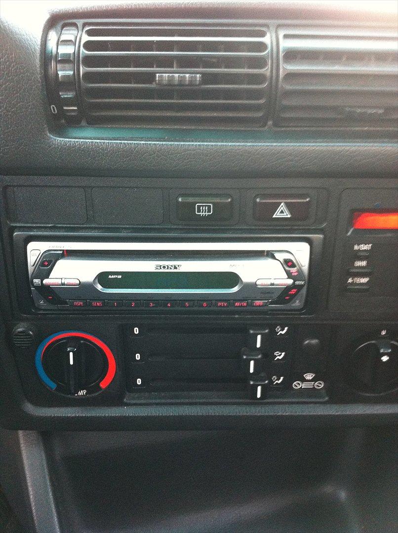 BMW 320i E30 billede 13