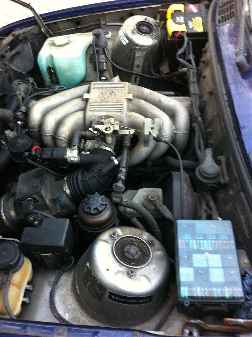 BMW 320i E30 billede 18