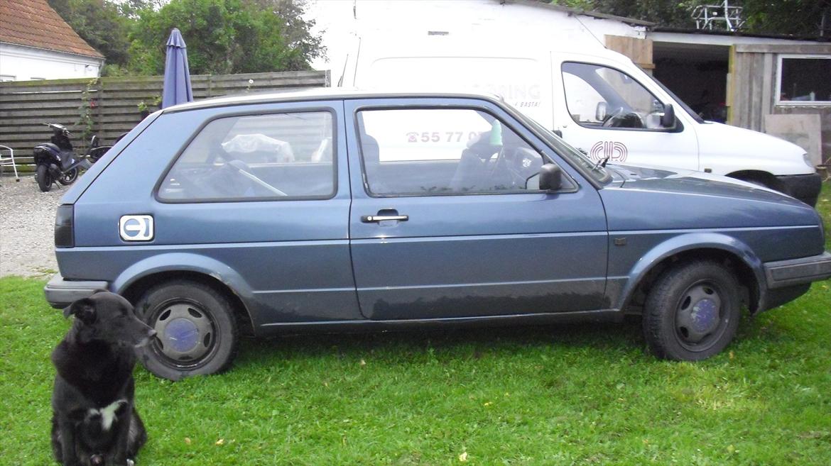 VW golf 2 - guffe fra højre side hos mine forældre billede 4