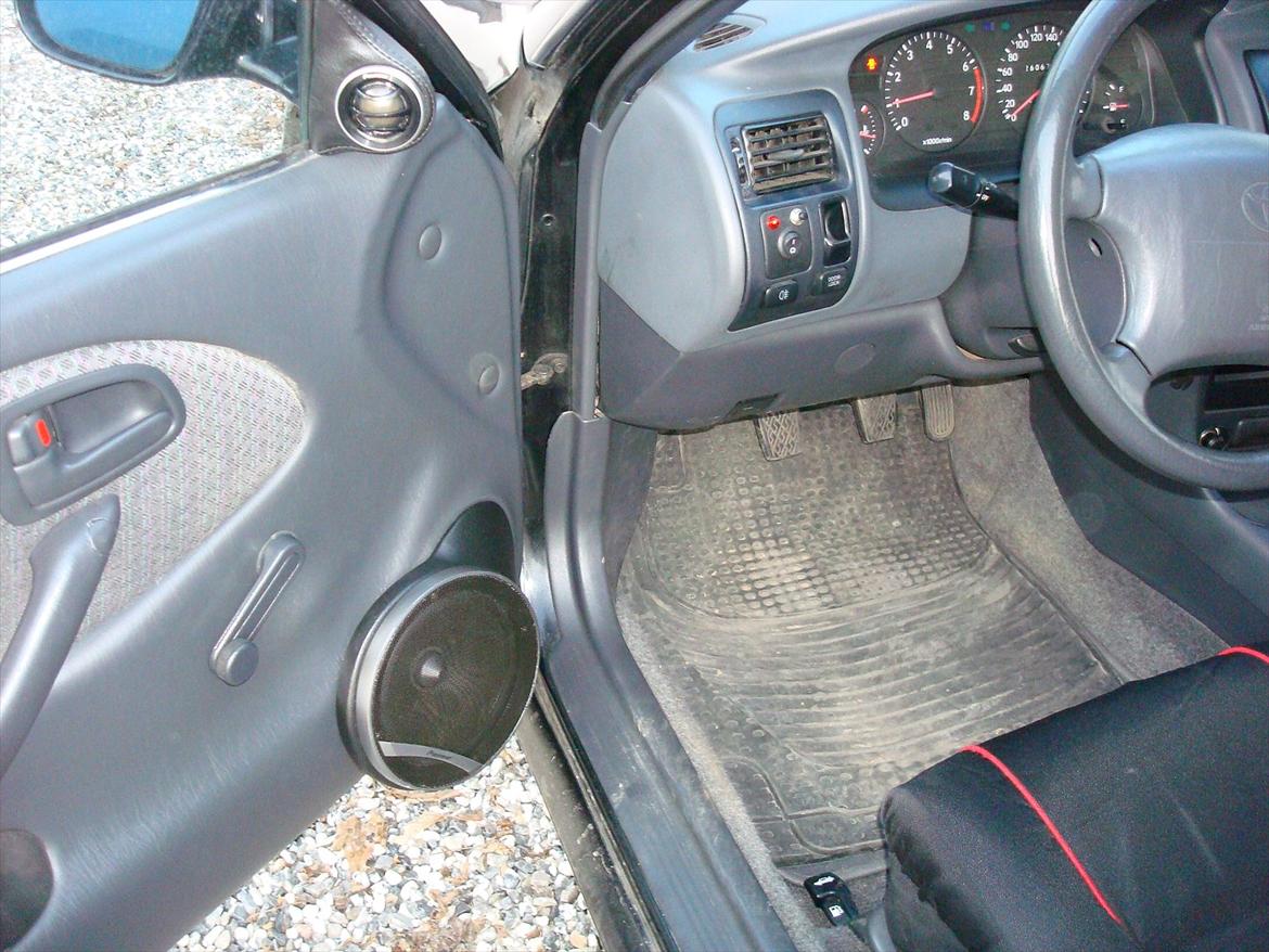 Toyota Corolla E10 16V H/B billede 12