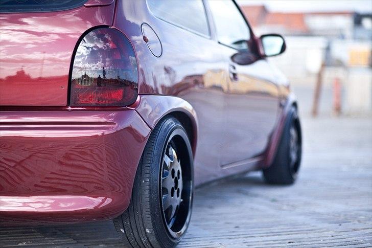 Opel Corsa B 'Cherry' - Fotograf: Enrique Christensen billede 10