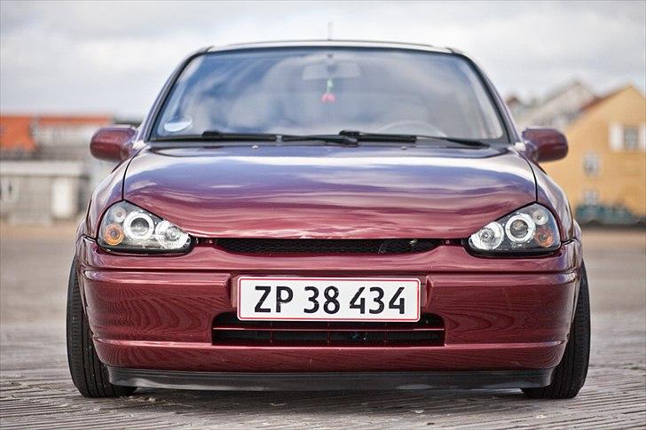 Opel Corsa B 'Cherry' - Fotograf: Enrique Christensen billede 4