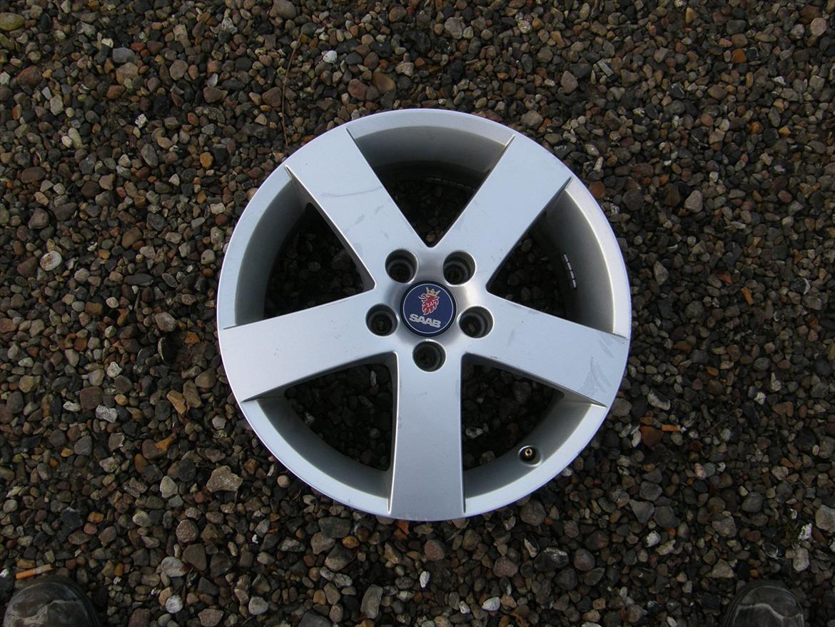 Saab 9-3 - Sommerfælgene. billede 12