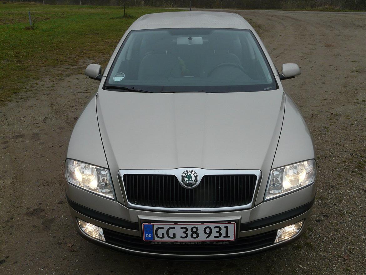 Skoda Octavia II Ambiente ( SOLGT ) billede 2