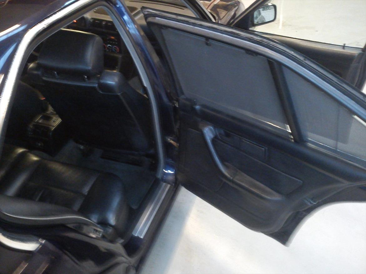 BMW E34 525i - Læder dørsider og bagsæder og sol gadiner billede 10