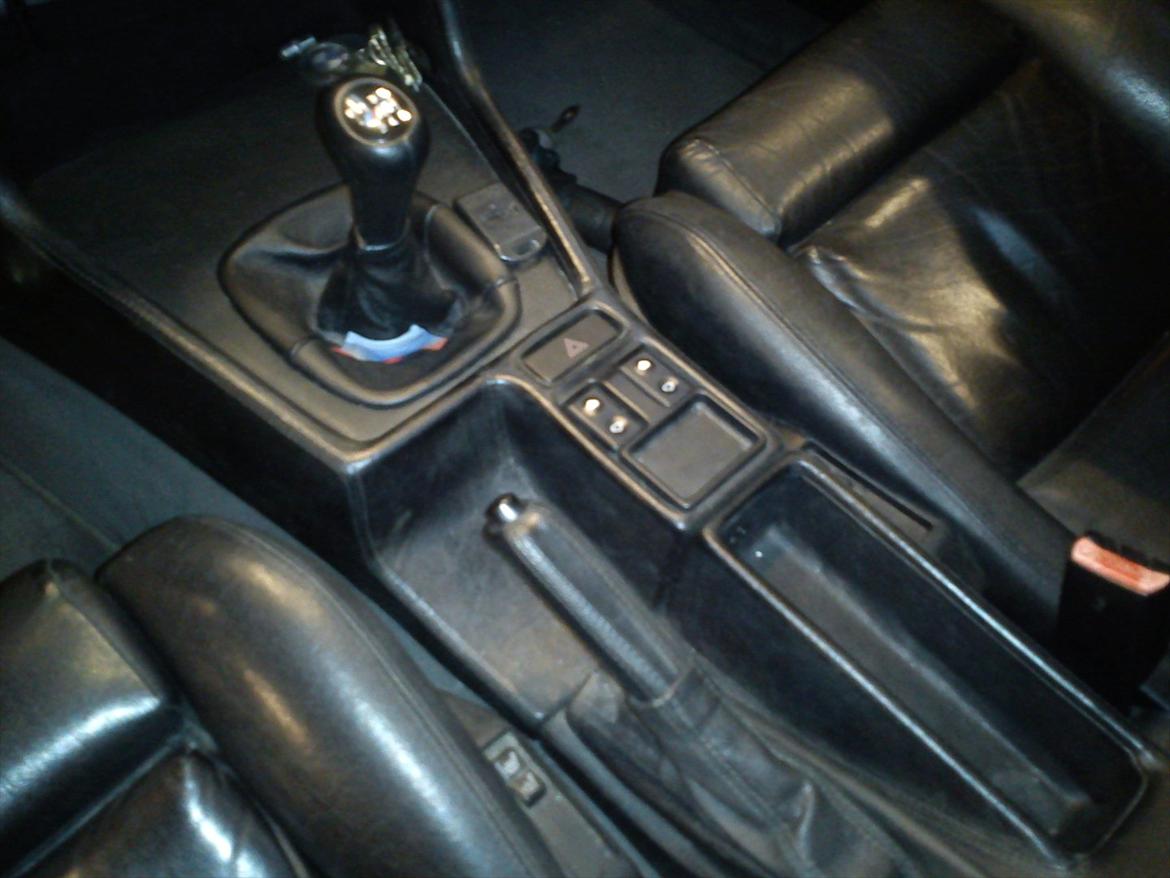 BMW E34 525i - Læder Læder Læder :P billede 13