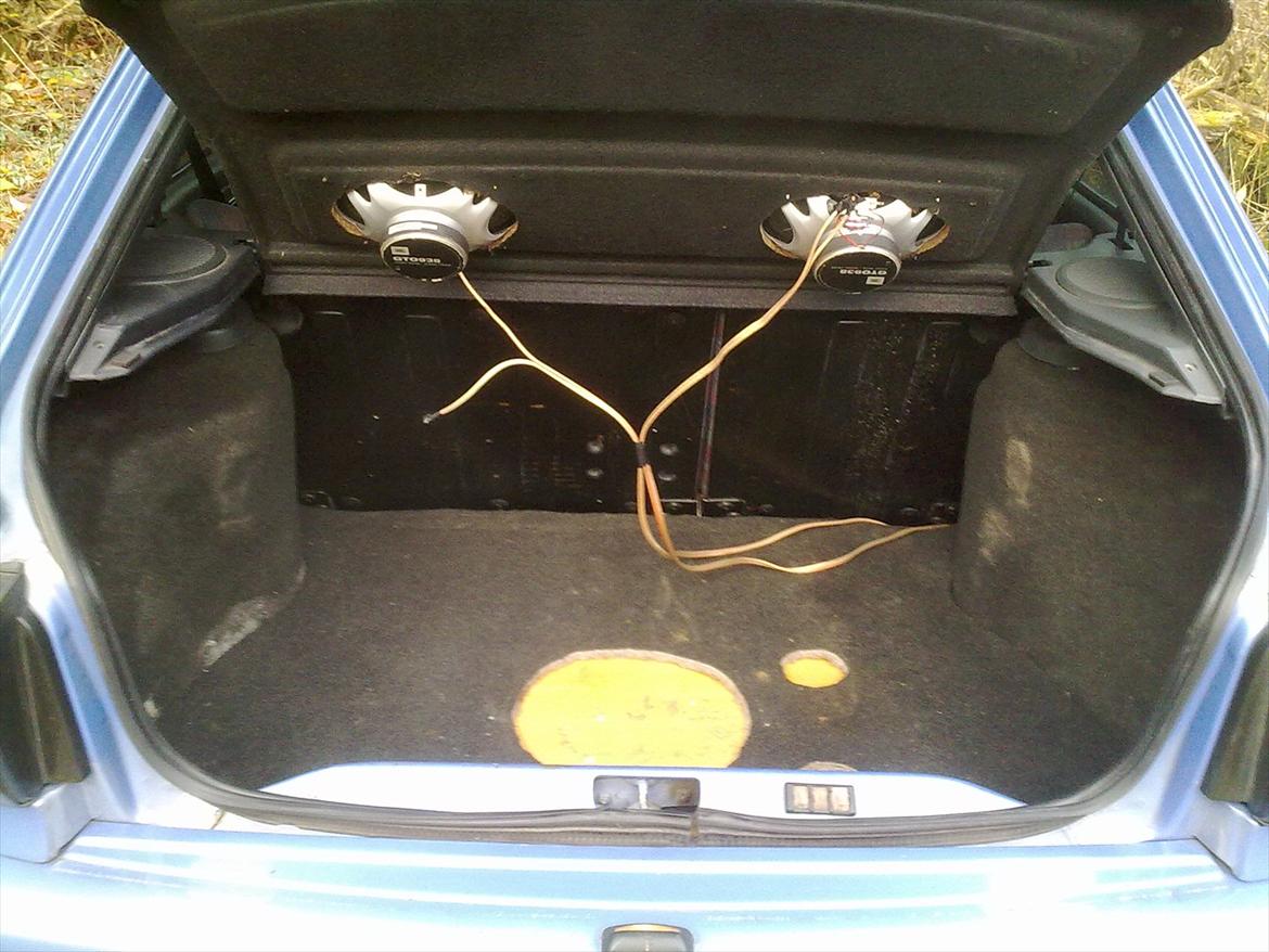 Ford Escort 1,6 16V (SOLGT) billede 8