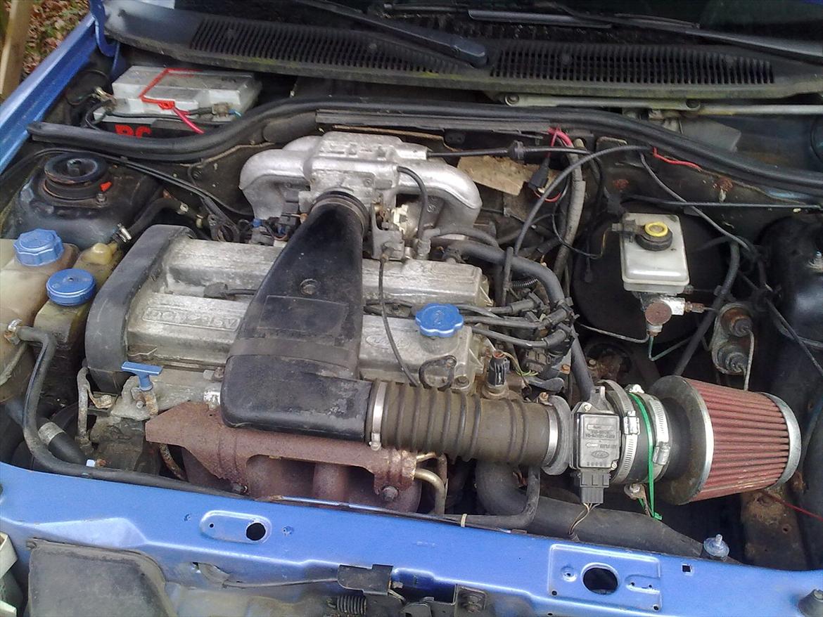 Ford Escort 1,6 16V (SOLGT) billede 14