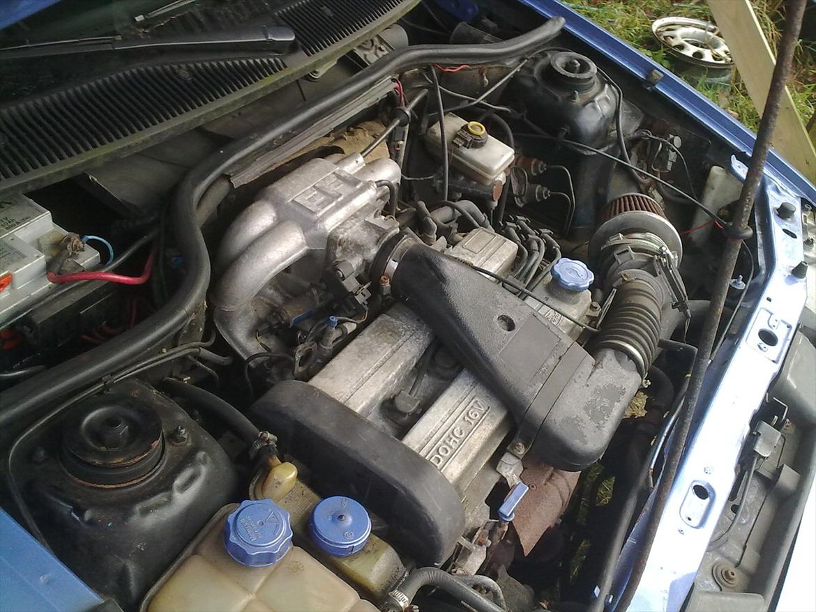 Ford Escort 1,6 16V (SOLGT) billede 17