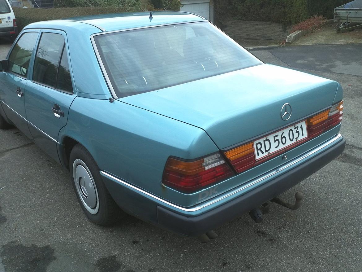 Mercedes Benz W124 300D (vinterbil) billede 6