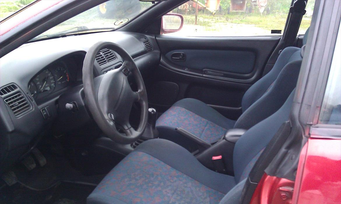 Mazda 323F BA GLX billede 11