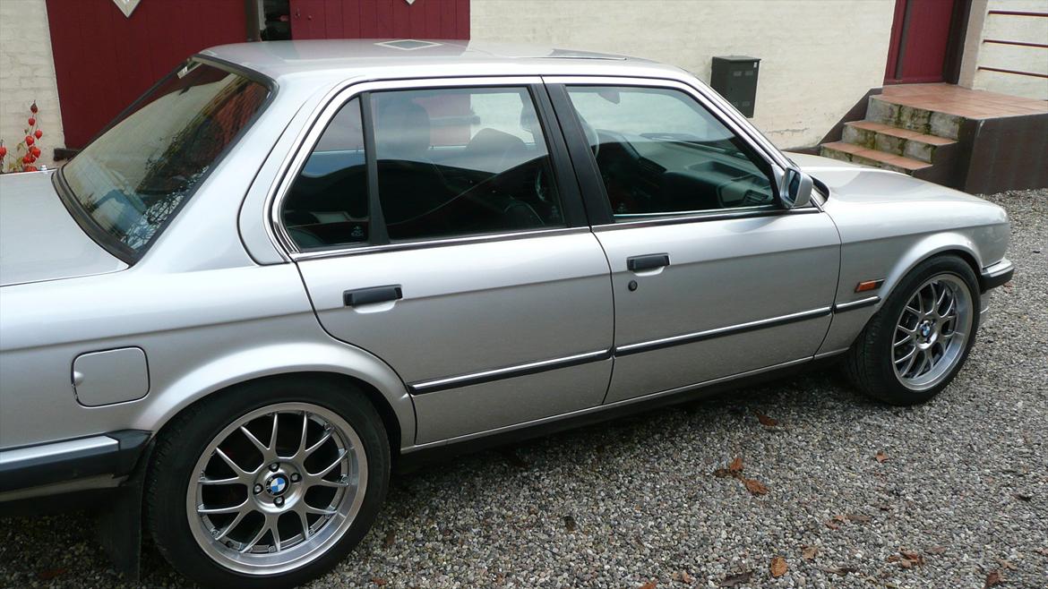 BMW E30 325i billede 9