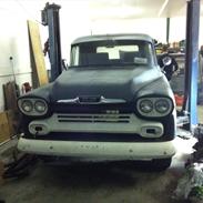 Chevrolet apache 3100