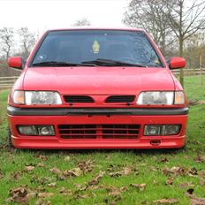 Nissan sunny 1,6 SR 