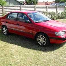 Toyota carina e commander <solgt>