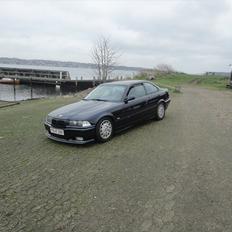 BMW 320i Coupé e36 (SOLGT)