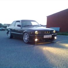 BMW e 30 320