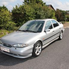 Ford Mondeo mk I