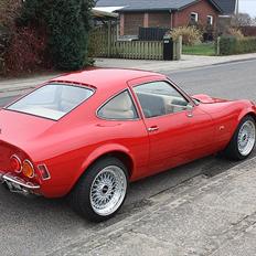 Opel gt 1900 solgt