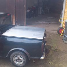 Austin morris mascot pick up