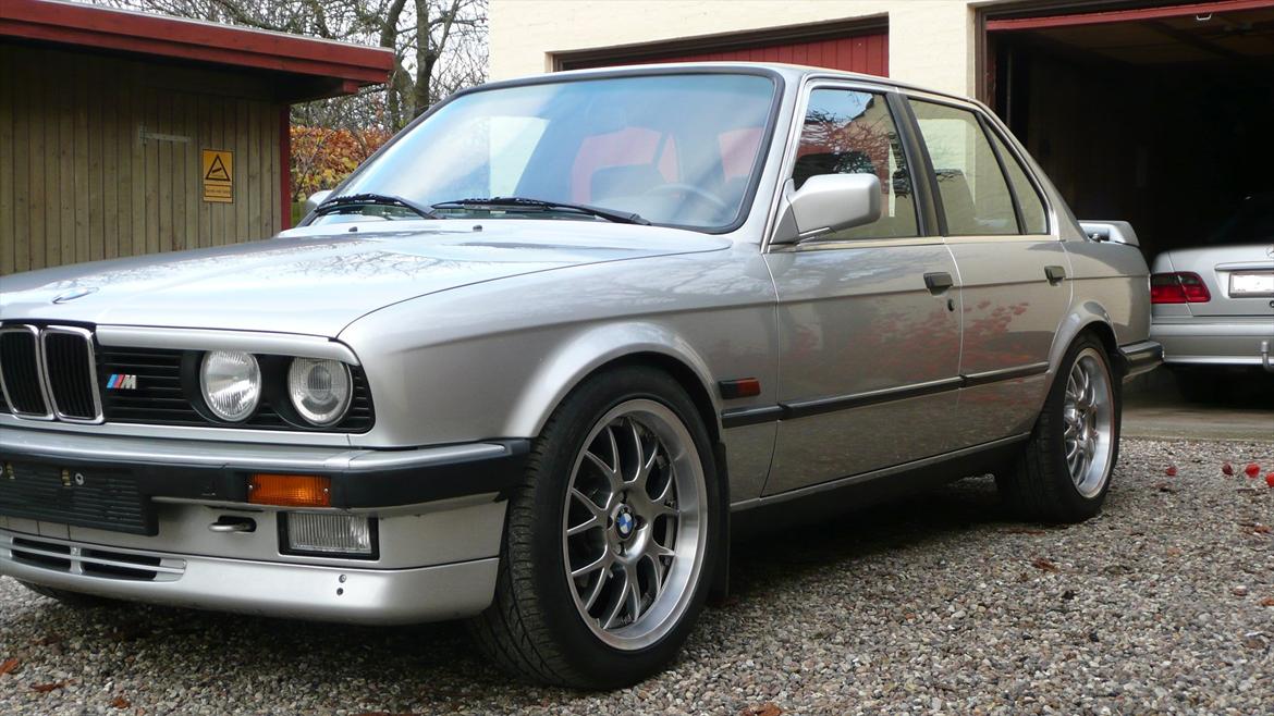 BMW E30 325i billede 4