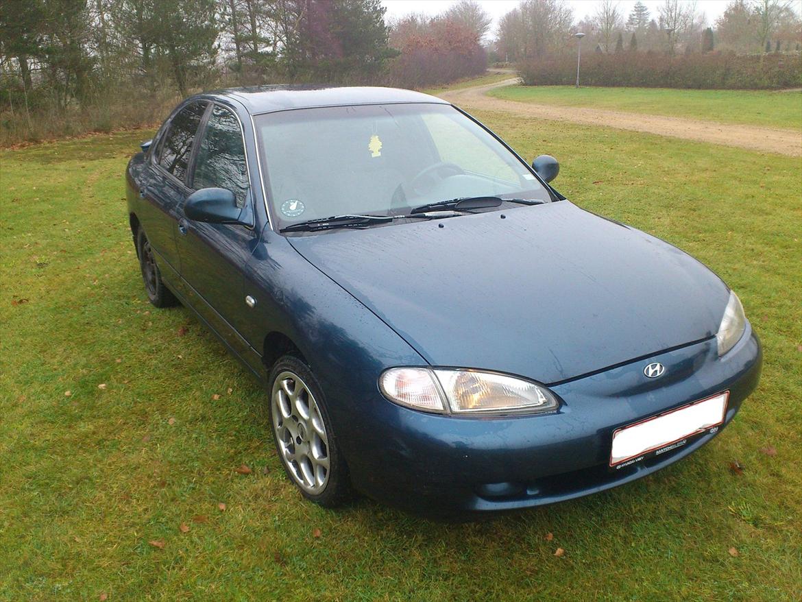 Hyundai Elantra 1,6 gls 4dørs billede 5