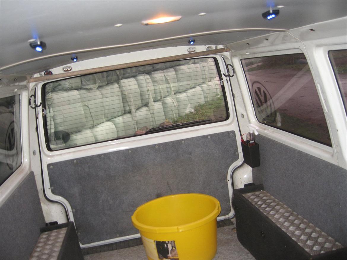 VW T4 Transporter SOLGT - Varrerummet med vildt balje billede 20