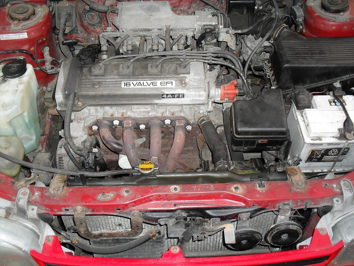 Toyota carina e commander <solgt> - Ikke det pæneste, men den virker :) billede 9