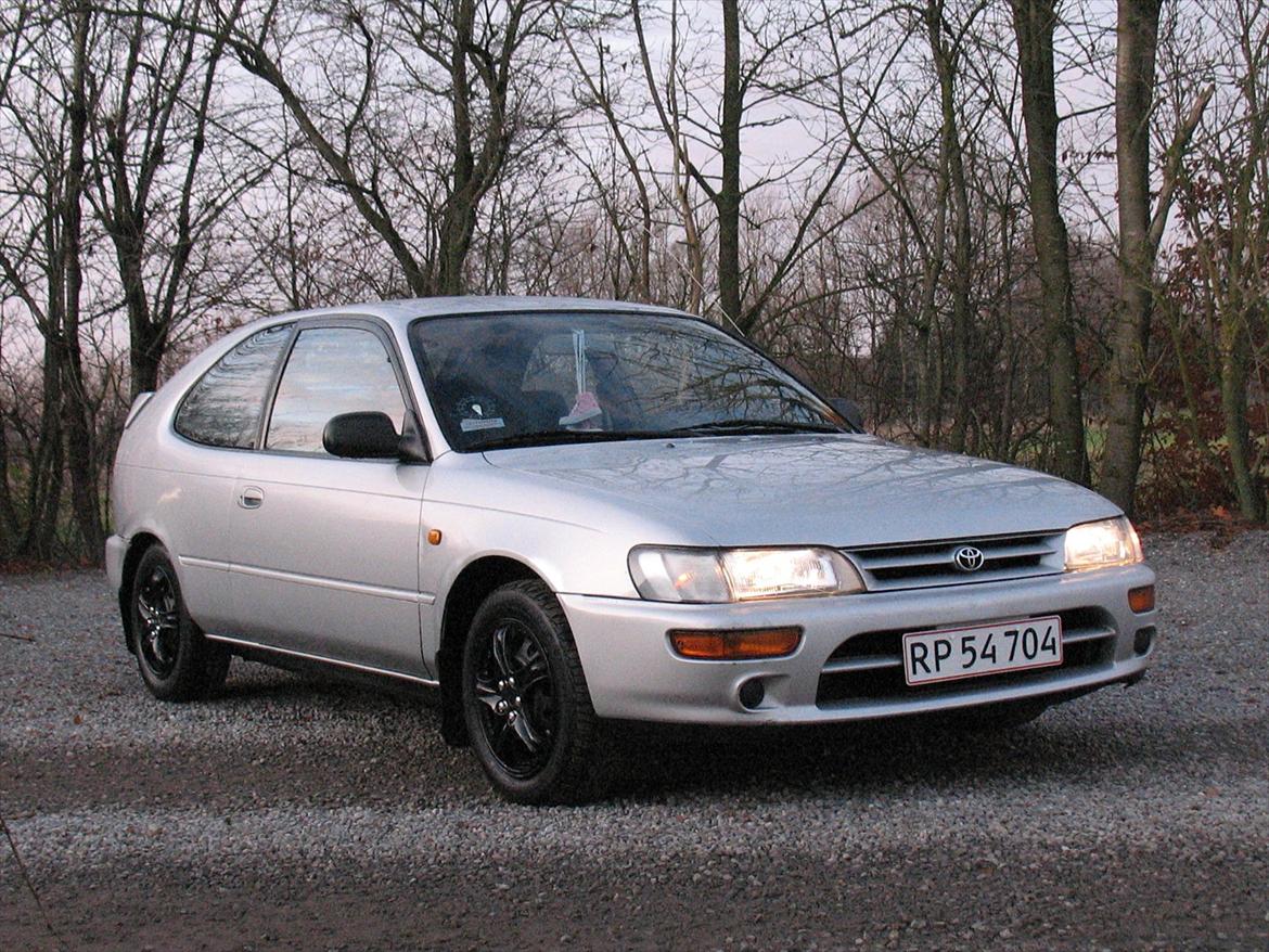 Toyota corolla e10 1,3 xli billede 1