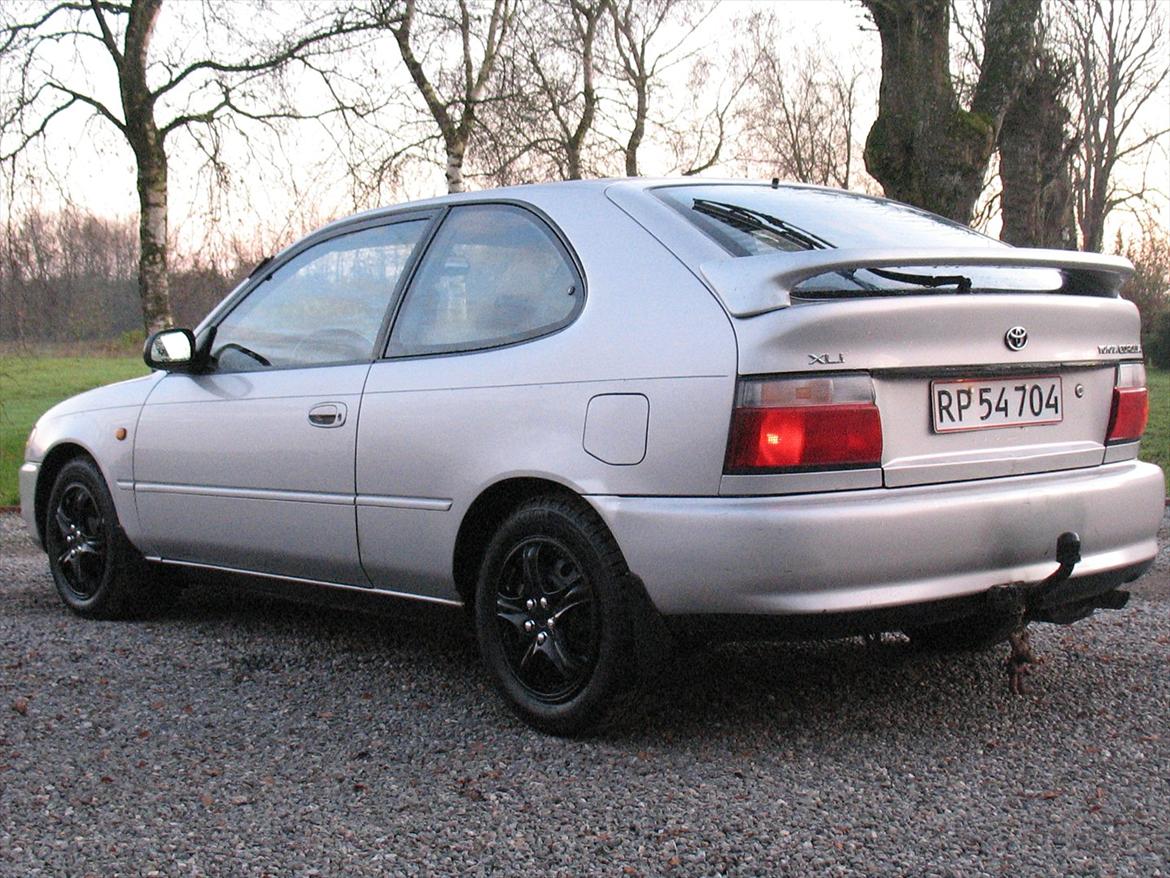 Toyota corolla e10 1,3 xli billede 4