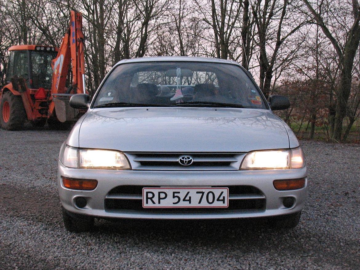 Toyota corolla e10 1,3 xli billede 8
