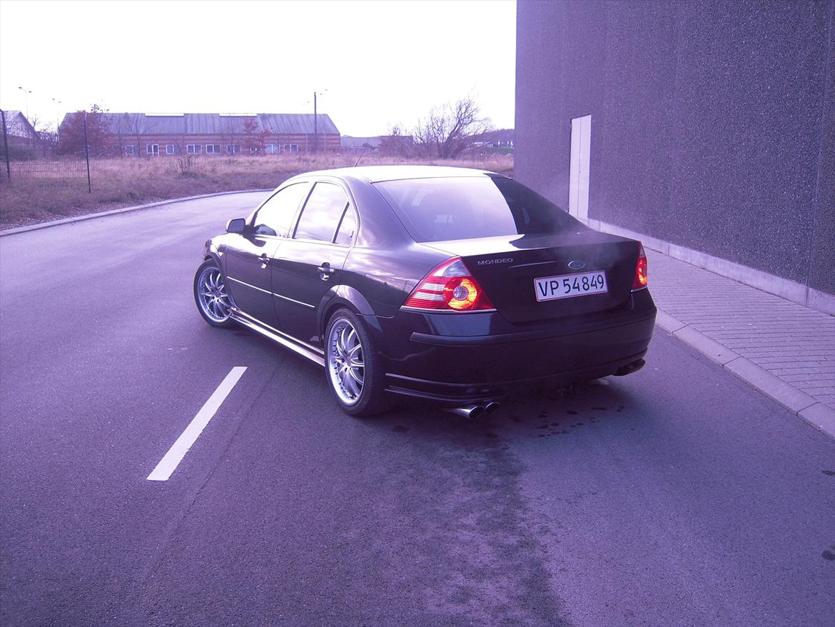 Ford Mondeo 1.8 Ghia billede 5