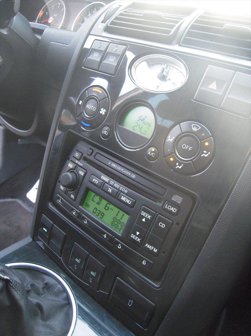 Ford Mondeo 1.8 Ghia billede 13