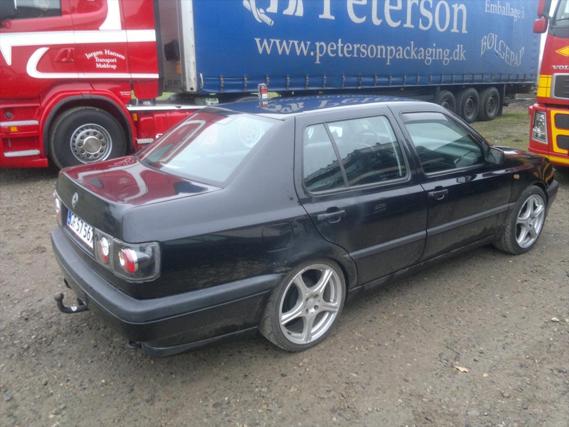 VW Vento (Solgt) billede 10