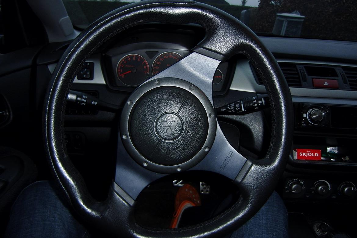 Mitsubishi Lancer 2,0 STW - MOMO rat - standard på modellen billede 5