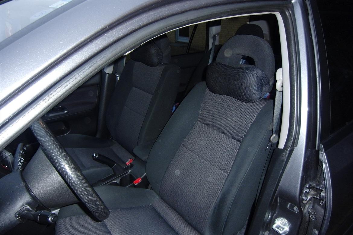 Mitsubishi Lancer 2,0 STW - Ganske standard interiør, hvilket man sidder skide godt i billede 8