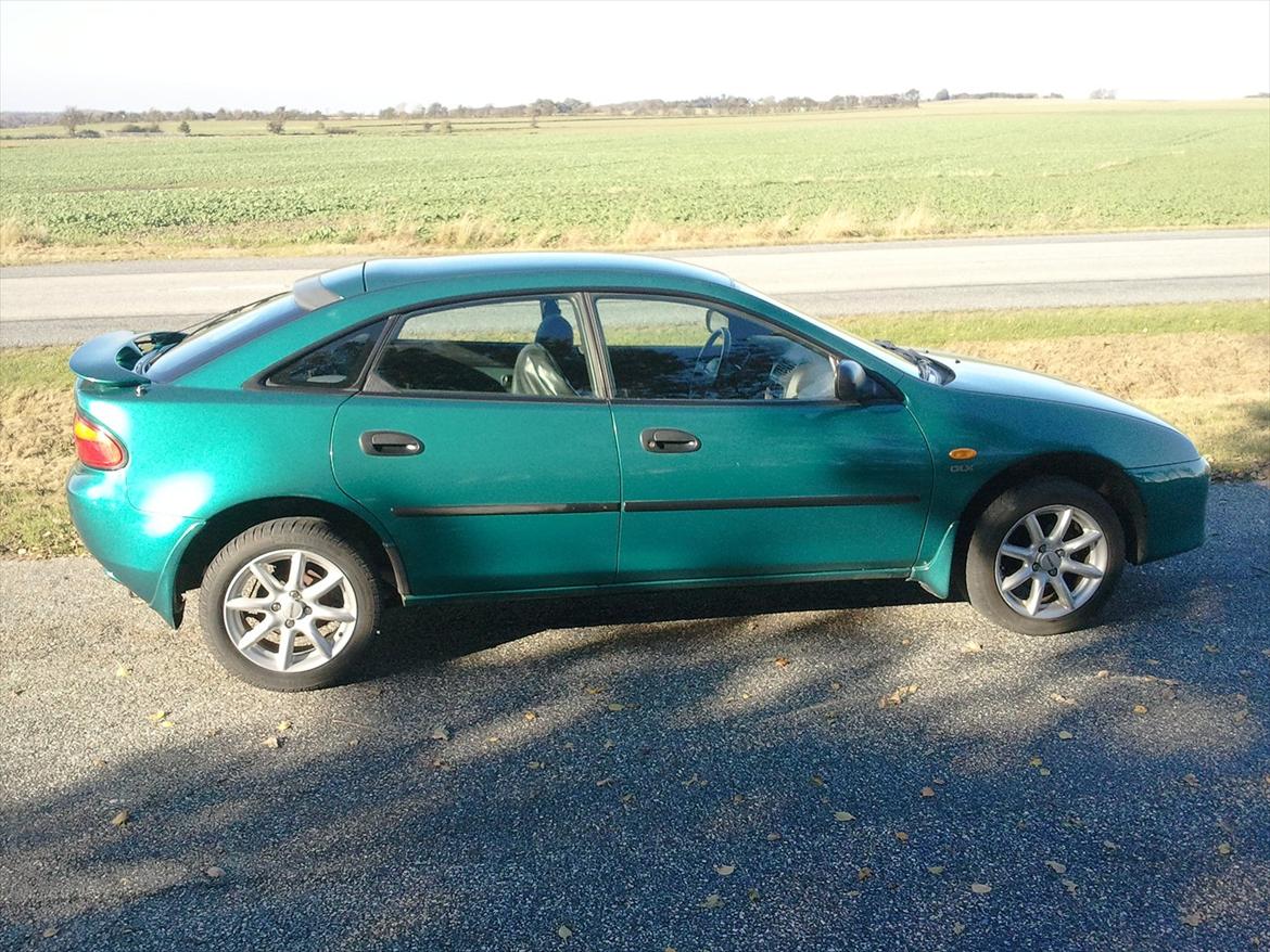 Mazda 323 F 1,5 GLX billede 7
