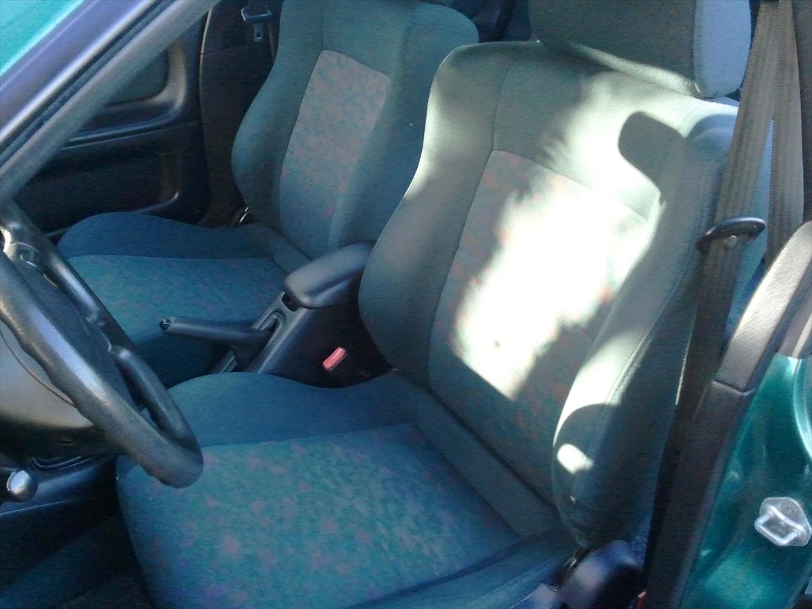 Mazda 323 F 1,5 GLX billede 12