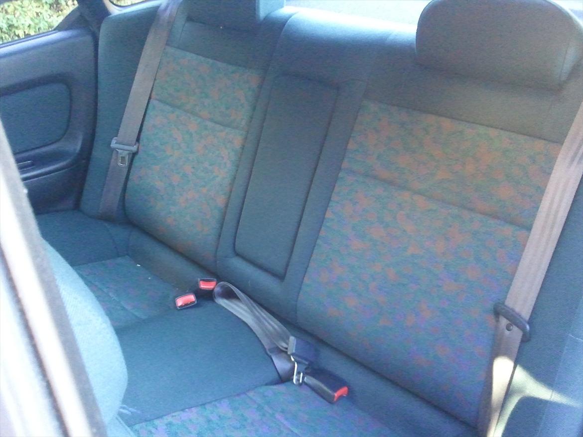 Mazda 323 F 1,5 GLX billede 13